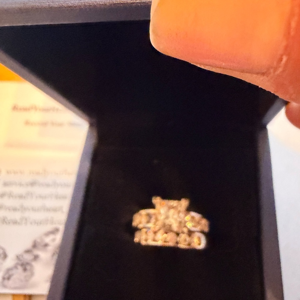 Elegant Silver Ring Set - Picture 10 of 16